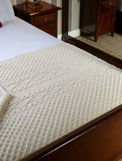Best Sale Buckley Clan Aran Throw Clan Throws