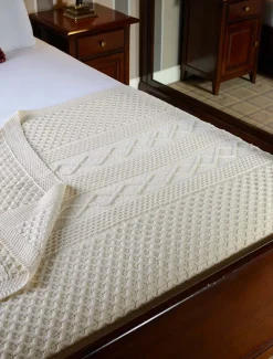 Outlet Callaghan Clan Aran Throw Clan Throws