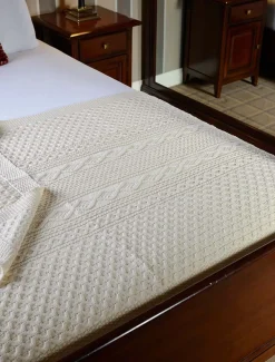 Fashion Collins Clan Aran Throw Clan Throws